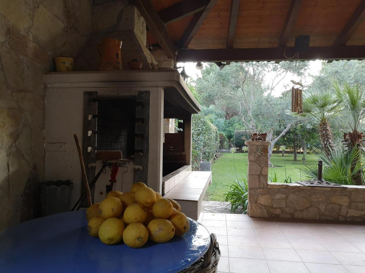 Villa Lena Entire Cottage Kalamaki  Exterior photo